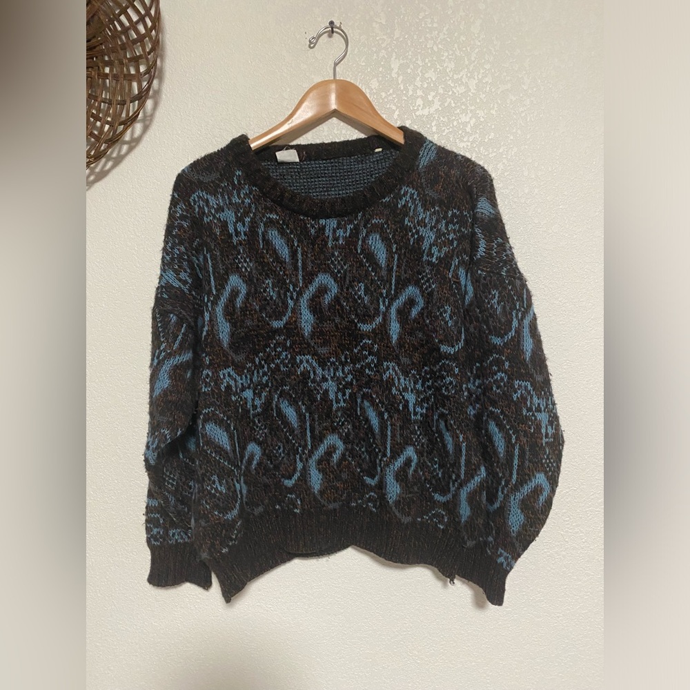 Women Long sleeve Sweater No Tag - SIZE M